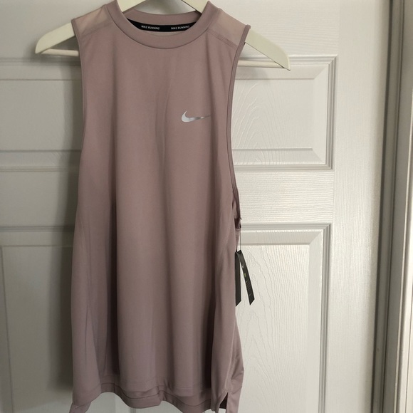 Nike Tops - NWT Nike running dry fit tank- Large
